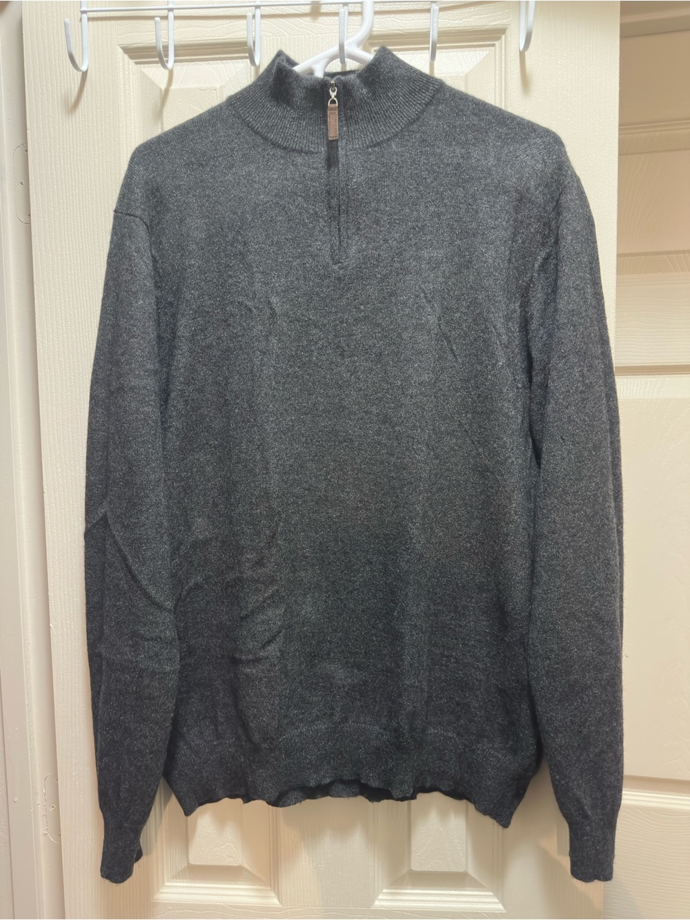 Men’s Large Club Room Estate Cashmere 1/4 zip Charcoal Sweater